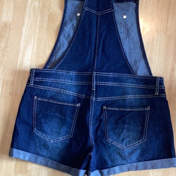No boundaries overalls, Size 11-13, new, never been worn. - Picture 6 of 7